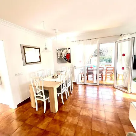 Faro 66 Villa Cala en Bosc
